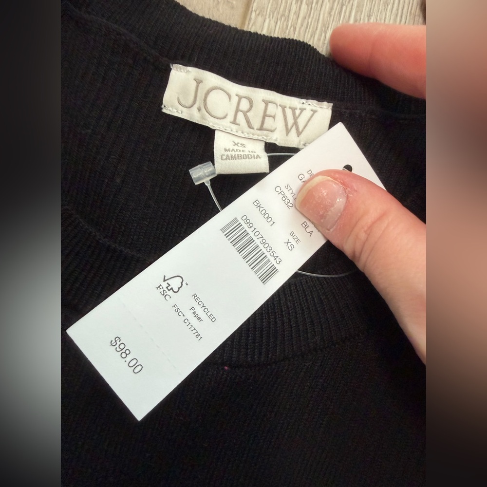 Black J. Crew Ruffle-trim T-shirt in TENCEL™ lyocell blend lettuce hem classic - Picture 3 of 6
